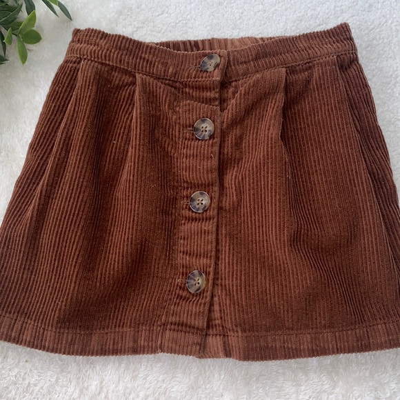 GAP Other - GAP 6/7 Brown Corduroy Skirt Small EUC  Elastic Waist